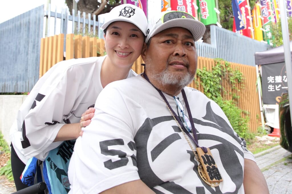 「ハニーが僕の中に入っちゃった」夫婦間腎移植をした小錦八十吉さん・千絵さん夫妻の絆