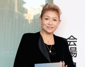 百恵さんのメークも手掛けた“偉大なる母”に導かれ――「現代の名工」に選出されたネイリスト・木下美穂里さん