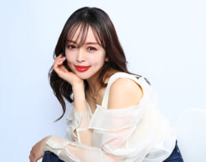 「自分を愛せない人が多すぎる」朝ドラ『おむすび』監修の“伝説のギャル”が芸能事務所を設立した“切実なワケ”