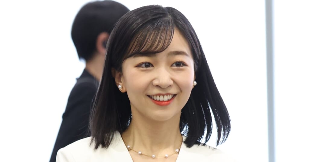 「とんでもないプリンセスオーラ」佳子さま　世界陸上の“ドットワンピース”姿が大絶賛！悠仁さまとのご公務に「希望を感じる」の声も