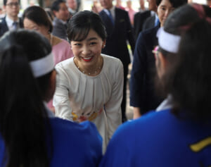 《皇室では“禁忌”》佳子さま　桜の植樹に臨まれて“再訪の誓い”を…愛子さまとも共通する新時代の国際親善