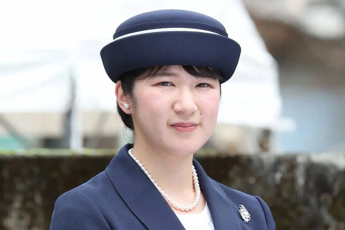 細部に違いが！》愛子さま 雅子さまと「そっくりリンクコーデ」も