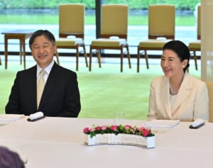 雅子さま　1日に2つのお茶会にご出席！愛子さまもミントグリーンの装いでご同席