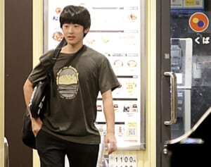 《大学生で手取り1千万円に》悠仁さま　物価高で皇族費増額が検討中…紀子さまとの“金銭感覚”に差も