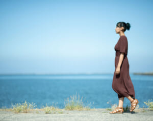 《眺めのよい高層階よりも低層階を選んで》九星気学の専門家が教えてくれた“夏の旅行で運気をつかむ行動”