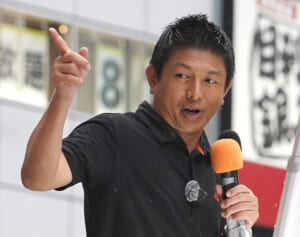 「“攻撃されている”とうまく見せている」参政党ウォッチャーが語る“問題発言”連発でも支持者の結束が強くなるワケ