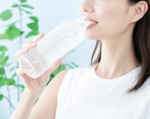 スポドリで熱中症予防、夏バテ予防にカレー…猛暑の夏バテを招く意外とやりがち「NG習慣」10選