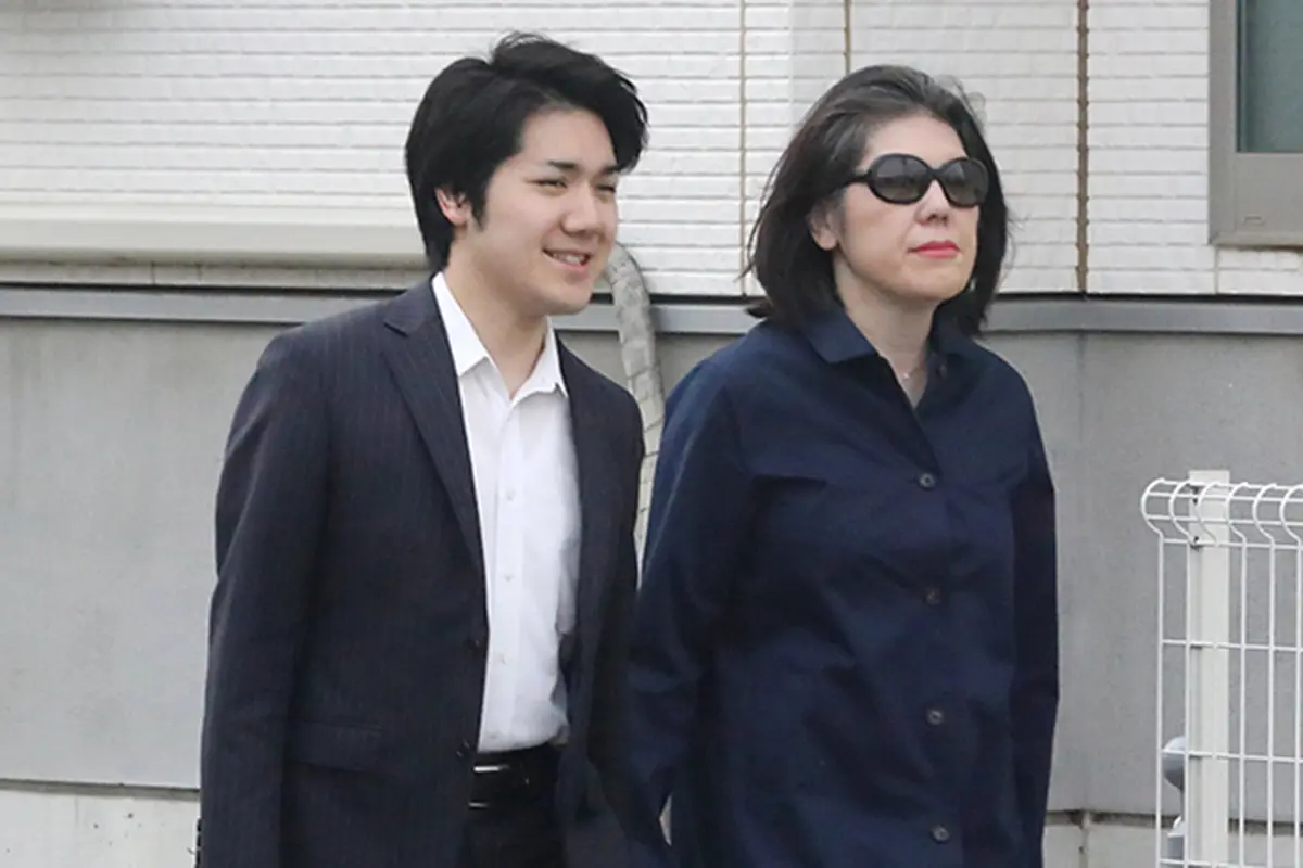 画像・写真2枚目】《“小室圭さんの母”なら大騒ぎになるはず…》佳代さん