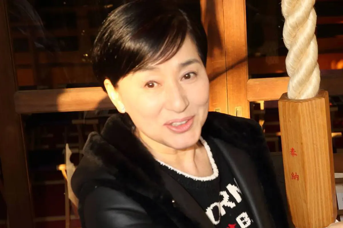 船越 英一郎 妻