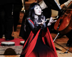 「痛みが酷くて気力がない」子宮体がんで逝去したオペラ芸人　闘病の苦しみを綴った“最後の投稿”