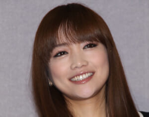 元銀座ホステス占い師が語る「8月30日の開運最強有名人」2位は佐藤江梨子、1位は？