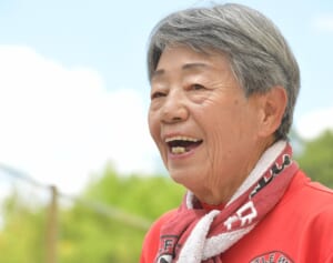 夏の甲子園に負けない熱気！「山田西リトルウルフ」の棚原安子さん、少年野球チームを率いて50年