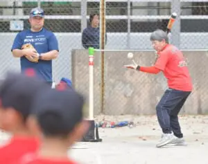 甲子園が目標ではない　少年野球チームを率いる「おばちゃん」の教育論「子どもは自分でせな、あかん」