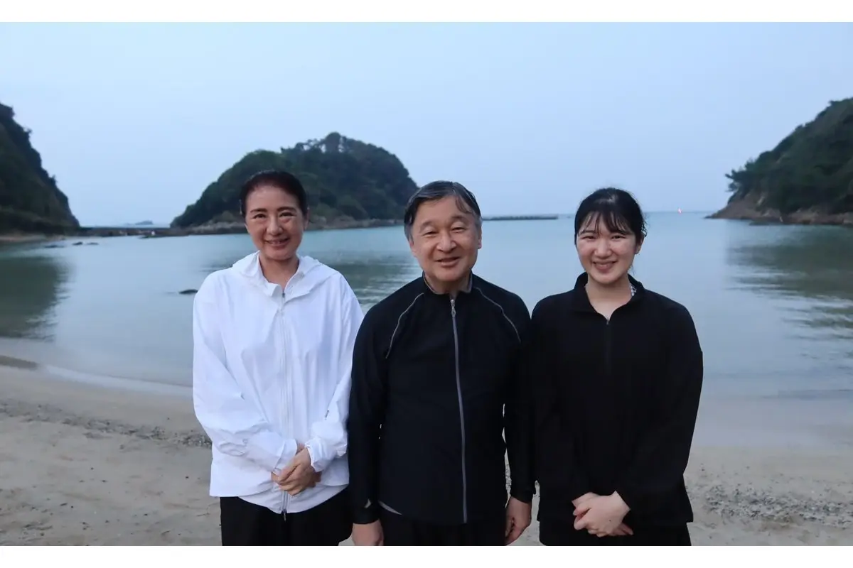 画像・写真2枚目】「世界最高峰の家族写真だ…」天皇ご一家 須崎での