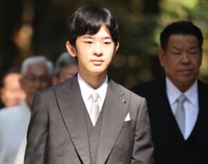 《特別待遇すぎるとの批判も》悠仁さま伊勢神宮での“ご宿泊所”変更騒動　三重県と宮内庁の“不可解な回答”