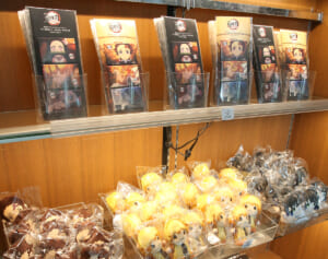 「実写化してほしい漫画」ランキング！3位『ドラえもん』、2位『鬼滅の刃』を抑えた1位のスポーツ漫画は？