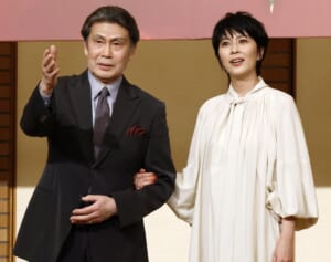 松本白鸚　歩行困難で車椅子生活も歌舞伎に出演…娘・松たか子は10歳娘を連れて献身サポート