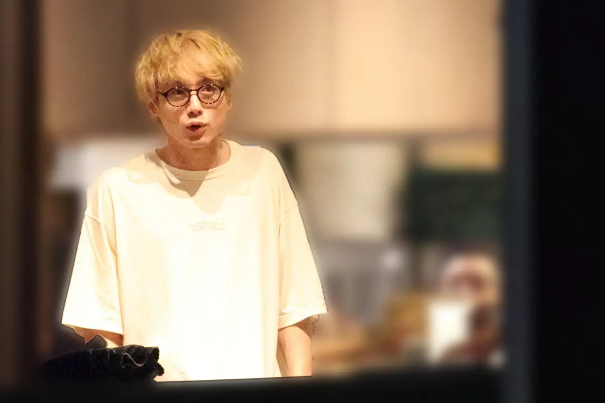 画像・写真16枚目】坂口健太郎 3歳年上ヘアメイク恋人も参加か…撮影