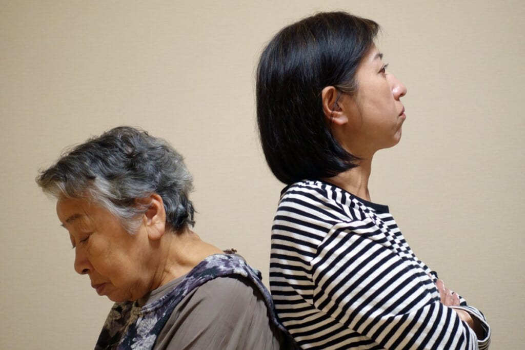 《家庭崩壊したケースも》嬉しい反面、一転して修羅場に…“授かり婚”が招いた親子の壮絶衝突エピソード5つ