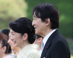 《一時はガラガラ状態》秋の園遊会　わずか6カ月でルート再変更、春に指摘されていた「秋篠宮ご夫妻ルートの異変」