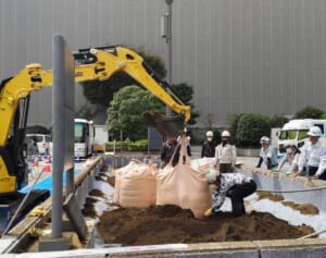 放射性物質残った除染土が省庁の花壇や官邸で再利用…今後は全国に普及する可能性も