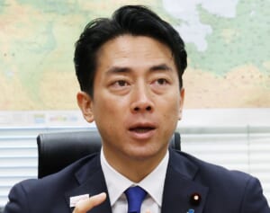 「番号はどこから入手？」小泉進次郎陣営　一部党員への“投票促進ショートメール”が波紋…事務所は「ボランティアによる手作業」