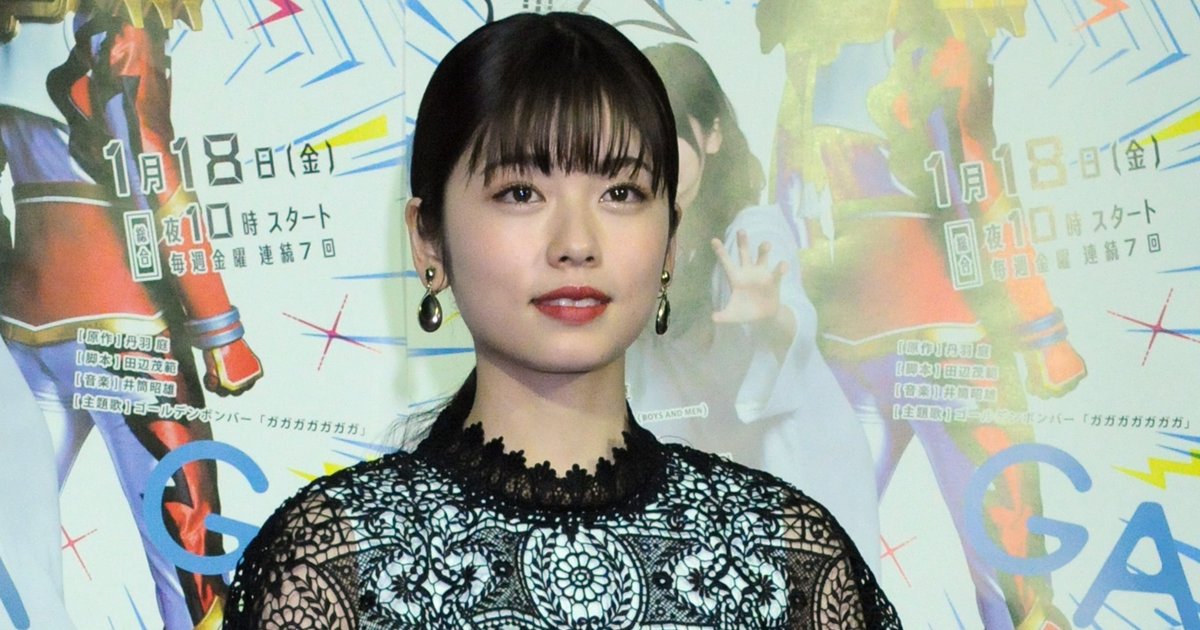 《年上俳優と熱愛報道》小芝風花 イケメン俳優2人と深夜1時まで…本誌が目撃していた“モテっぷり” | 女性自身
