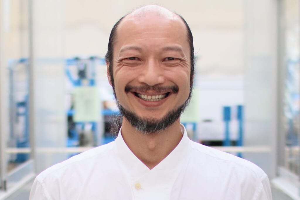 「出かけるときは帽子が必須に」『8番出口』おじさん役の河内大和が明かすブレイク後の“劇的な変化”