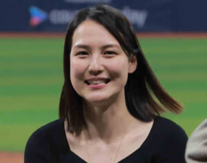 真美子さん　ドジャース夫人会の集合写真で見せた「立ち位置の異変」
