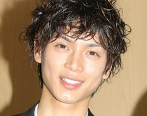 「めっちゃええ歳の取り方」大ブーム起こしたイケパラ俳優（41）　約2年ぶり近影の“マッチョ”な激変姿にファン騒然