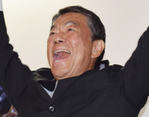 「さすがに舐めてる」宮城・村井知事　参政・神谷代表に“ノーサイド宣言”直後に舌をペロり…煽り仕草に批判続出