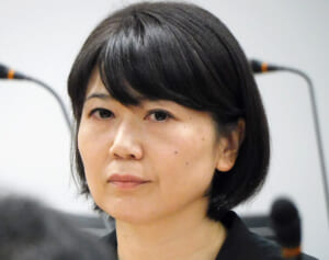 「金で解決できると思ってる？」“ラブホ密会”前橋市長　給与50％減で続投宣言に厳しい声…さらにカット後も「好待遇の金額」が