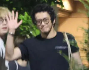 小栗旬　田中圭、坂口健太郎のスキャンダル対応だけじゃない…事務所社長として頭悩ませる「もう一つの問題」