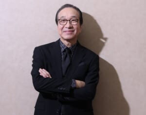 《稽古の後にちょっと飲まない？》小日向文世が明かす11歳年下の劇団後輩妻とのなれそめ