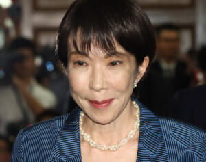 「かなりショック」自民党ベテラン議員　高市首相誕生の臨時国会で見せた突然の「車椅子」近影にSNS騒然