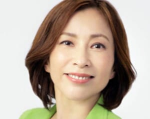 「浅はかすぎます」と批判続出…東京都議（60）　小池都知事のペンダントをXで「禍玉」呼び→輪島塗の指摘に謝罪＆投稿削除