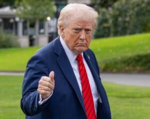 《トランプ大統領に健康不安説》体重100キロ越えの79歳、コーラ1日12本の噂も…それでも医師が“健康によい”と太鼓判の生活習慣とは