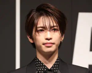 「いかついな」“元キンプリ”俳優　すき家店内での“ゴリゴリタトゥー”記念撮影にネット衝撃