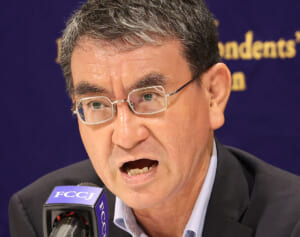 「庶民舐めてる」河野太郎　暫定税率廃止巡り「フェラーリのガソリン値下げ必要ない」発言がヤフコメ1万件超えの大荒れ、批判続出