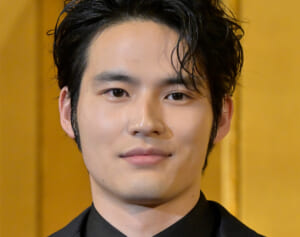 「スタッフにすごく愛されている」水上恒司　熱愛報道に堂々の交際宣言…関係者が感じた“誠実さ”