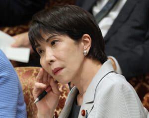 「国民に厳しく政治家に優しい国」国会議員の歳費”月5万円”アップ報道…物価高にあえぐなかの“逆撫で”行動にネット激怒