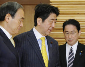 「なんで内情ペラペラ喋ってる？」首相官邸に出向した“元電通マン”が舞台裏を赤裸々暴露で疑問の声続出