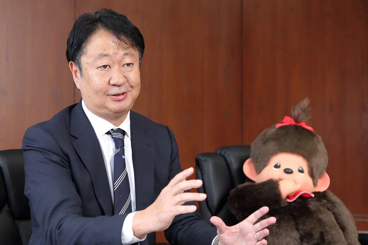 なぜ人気》モンチッチ誕生から半世紀で3度めのブームが過熱…メーカー