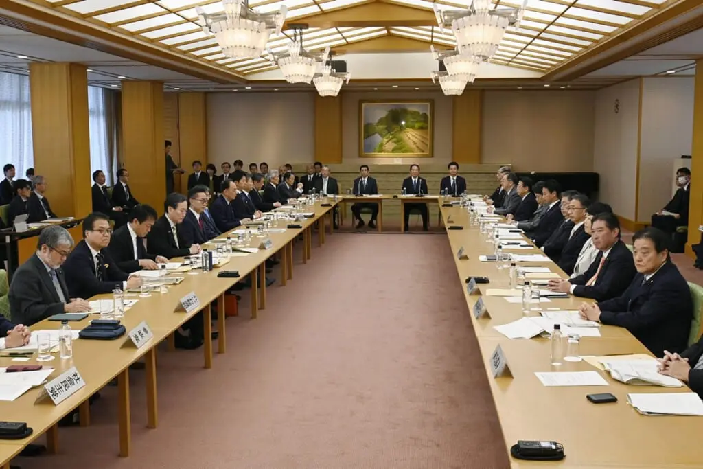 《下の名前で呼ばれる間柄》宮内庁新長官 官僚時代に築いた高市首相との“親しい関係”