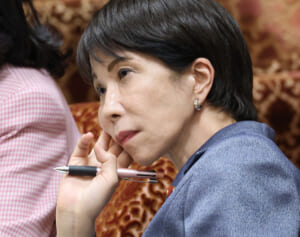 「スタンドプレーが起こした事故」高市首相　官僚答弁をスルーして“台湾有事”に言及したことが判明しSNS批判続出…元宝塚女優は「今すぐ辞任して」と糾弾