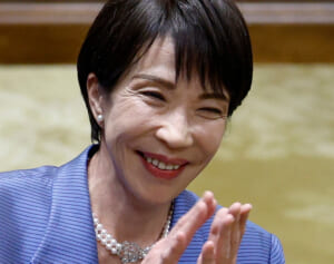 「辞任の考えは全くないのだろう」元宝塚女優　高市首相が引っ越しで「公邸バリアフリー化」に違和感あらわ…SNS上では「何が悪い？」と疑問の声も