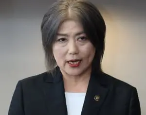 《コーヒーを19.2秒で…》学歴騒動の田久保前伊東市長が地元フェスに登場…自身の問題へのイジりを許す強メンタルぶり