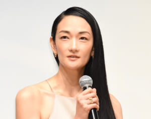 「僕は働けない」と発言も…冨永愛が妊娠発表で心配されるお相手年下イケメン俳優の“経済事情”