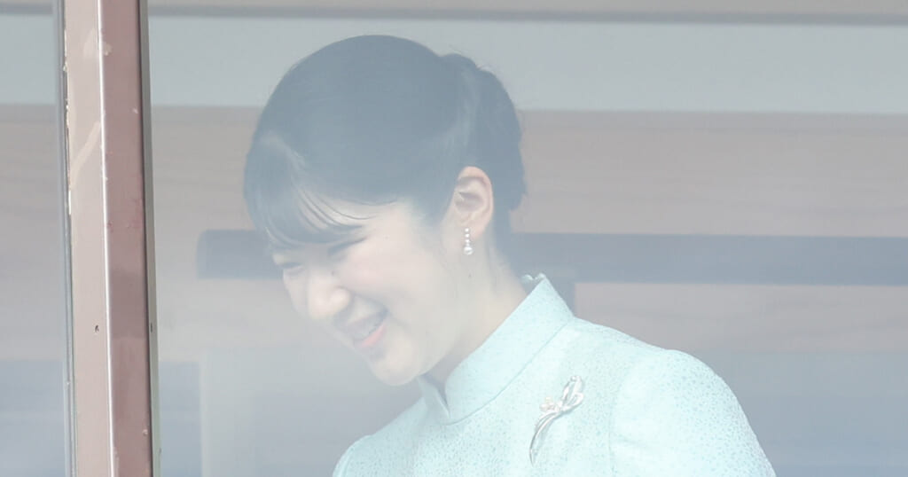 美智子さま　愛子さまのお声がけに背を向けて反応されず…一般参賀で目撃された“異変”にネット騒然