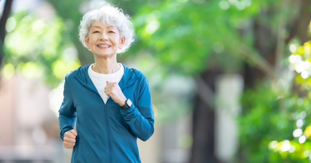 《1カ月で4キロ減！》ダイエットのプロに聞いた！簡単すぎる「太らない歩き方」の特徴3つ